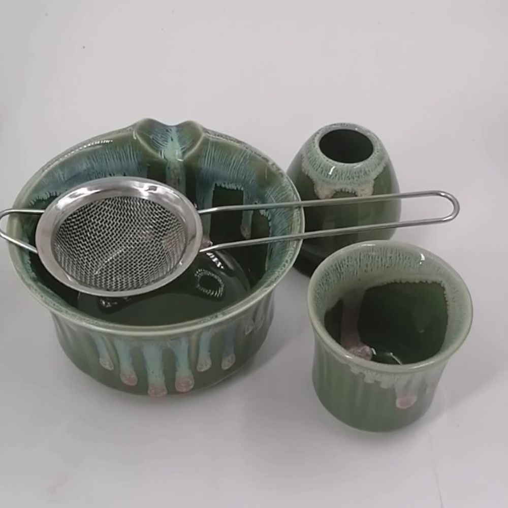 Japanisches Matcha Tee Set - 6-teilig - Keramik Matcha Schale, Bambusbesen, Sieb & Löffel - Geschenkset