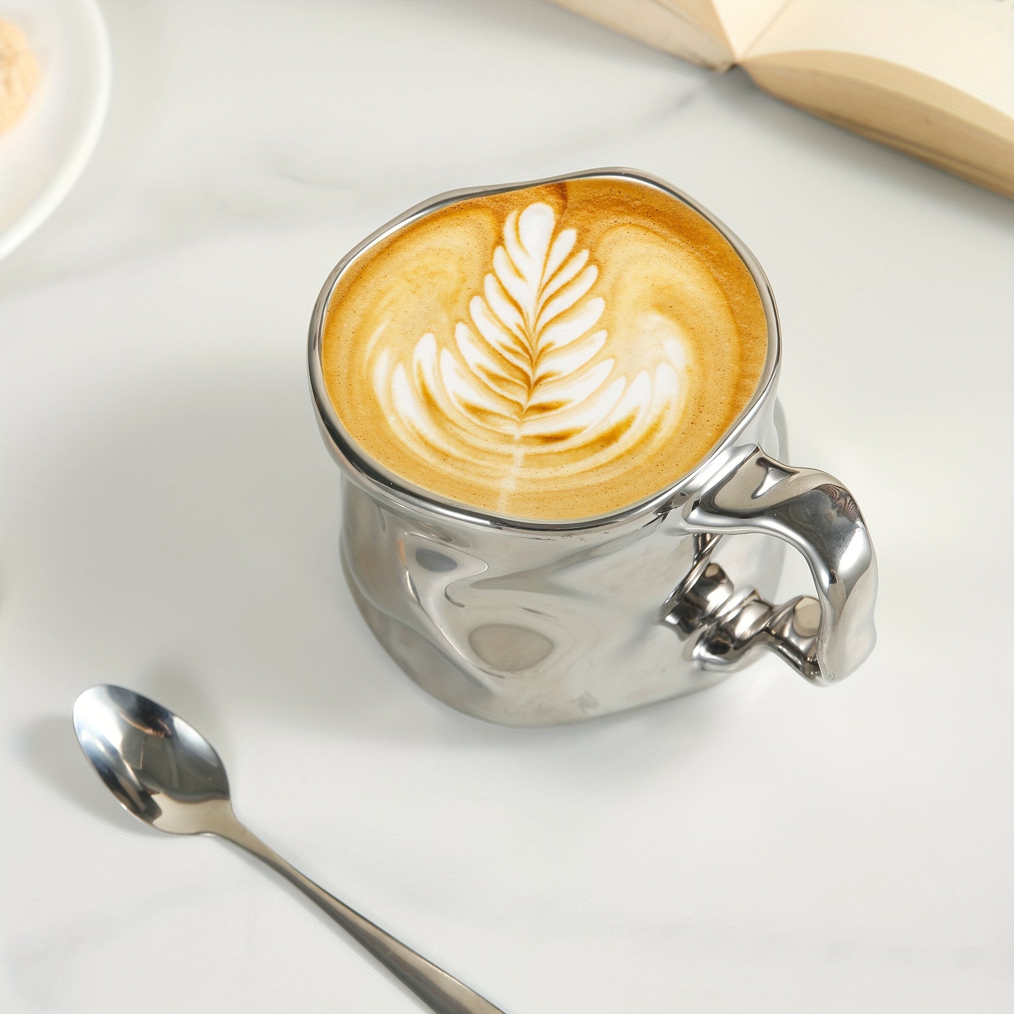 Kreative Keramiktasse - Zerknittertes Design in Schwarz und Silbergrau für Büro und Zuhause 5