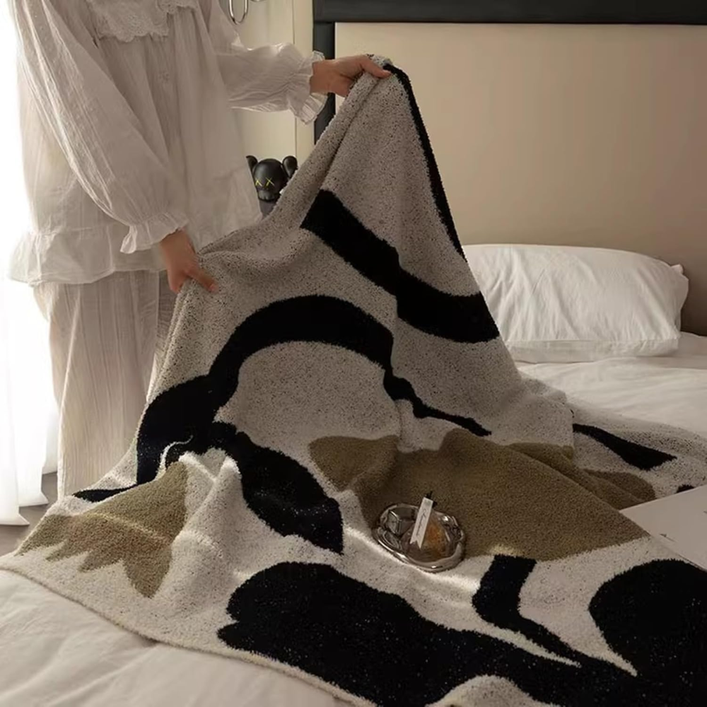 Kuscheldecke Beige Schwarz – Weiche Strickdecke mit Muster für Sofa, Bett & Wohnzimmer