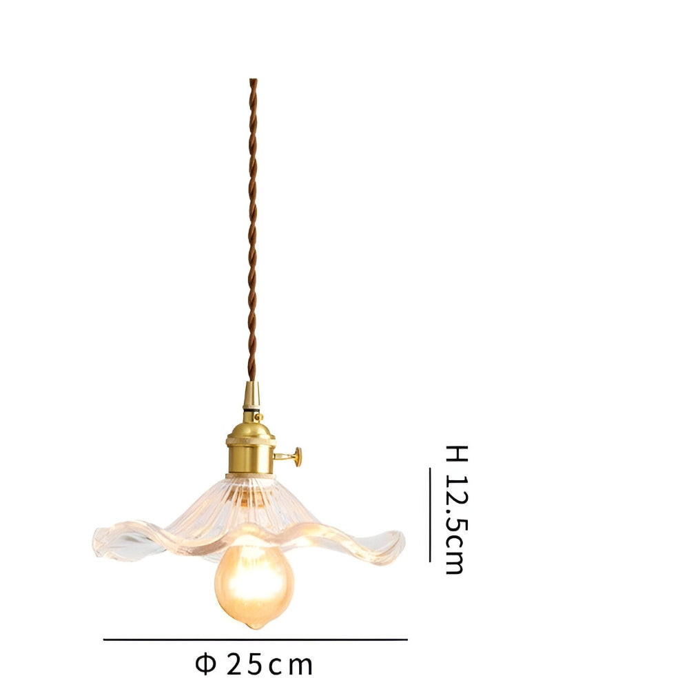 Lebendige Glas Pendelleuchte mit Kupferakzenten - Elegante Wohnkultur