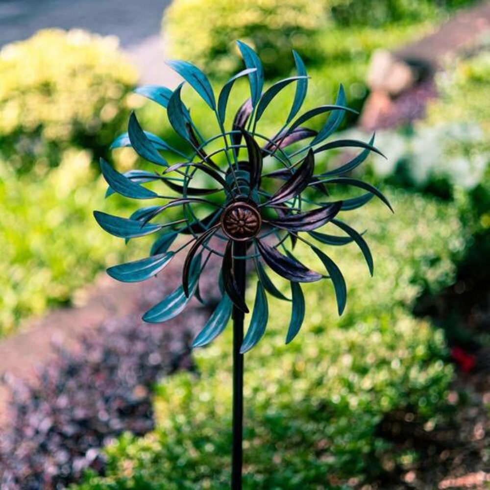 Metall Windspinner für Garten – Kinetische Gartenstecker Deko mit Lila-Blauen Blättern für Rasen, Terrasse & Balkon