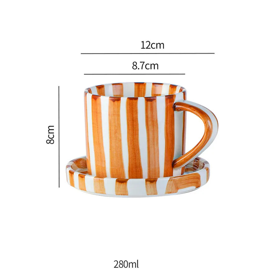 Minimalistisches Handgezeichnetes Tassen- und Tellerset - Keramische Streifen in Weiß für Kaffee und Tee 6