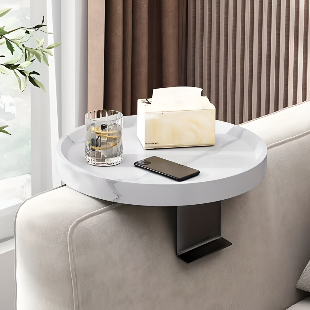 Moderner Clip-On Sofatisch - Natürliches Bambusdesign in Braun für Snacks und Getränke