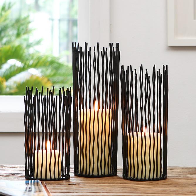 Moderne Abstrakte Kerzenständer Set - Schwarzes Eisen für Stilvolle Dekoration 1