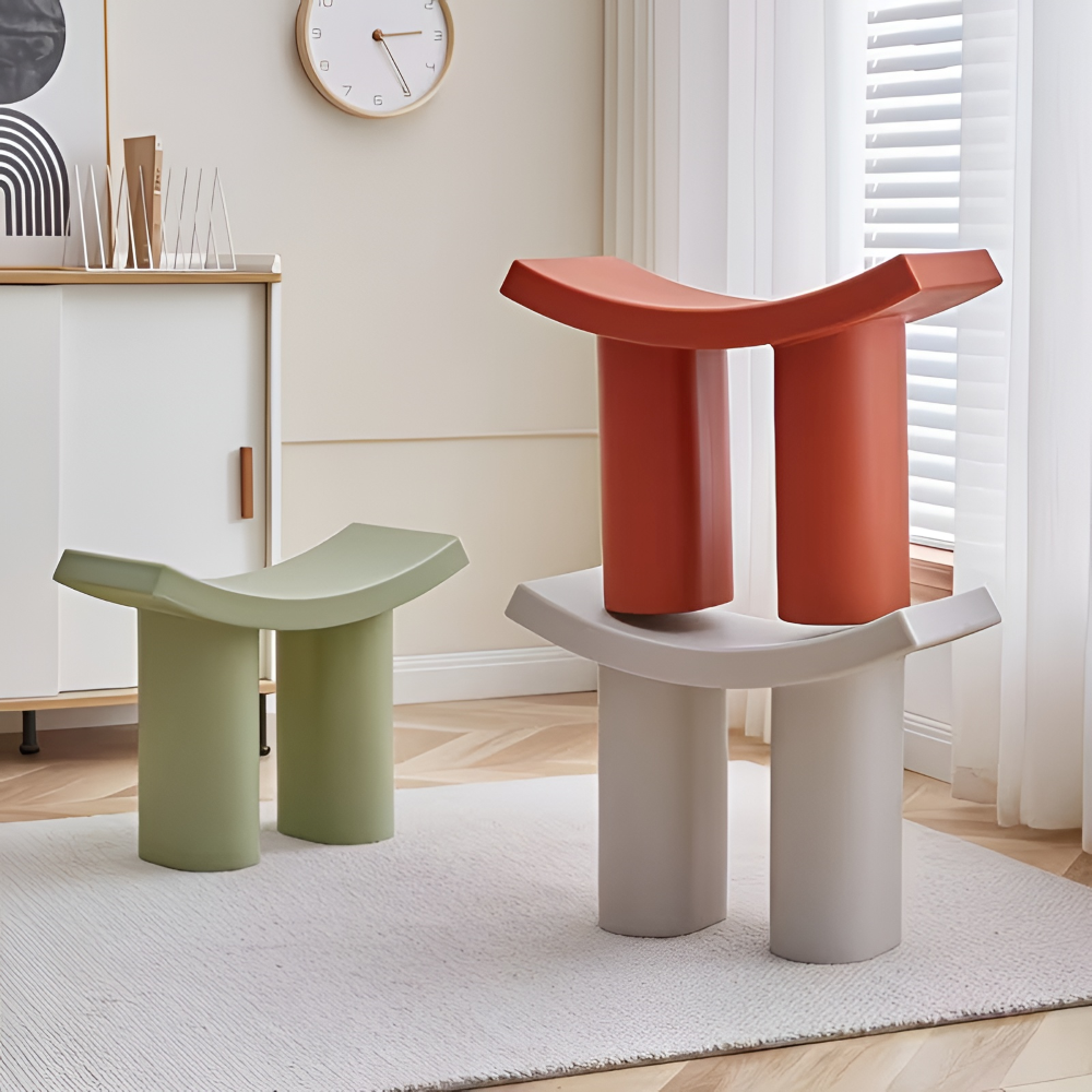Nordic Contemporary Sitzhocker - Robuster Kunststoff in Bunt für Modernes Wohnambiente