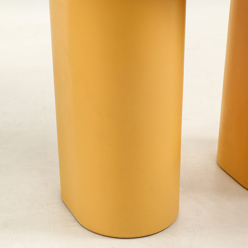 Nordic Contemporary Sitzhocker - Robuster Kunststoff in Bunt für Modernes Wohnambiente 5