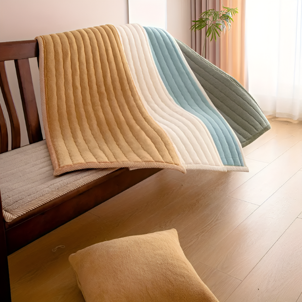 PolyesPlush - Weicher, Rutschfester und Haustierfreundlicher Sofa Cover