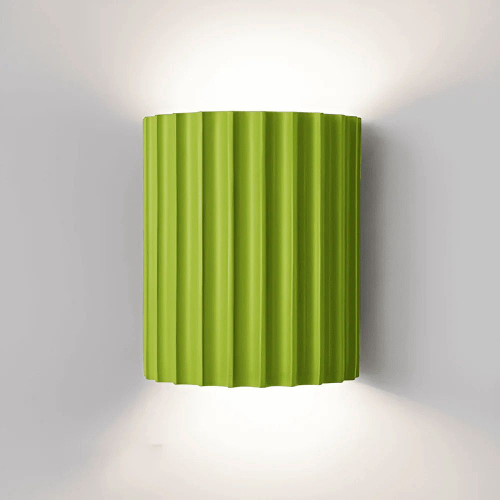 Gestreifte LED-Wandleuchte aus Kunstharz für moderne nordische Stimmung