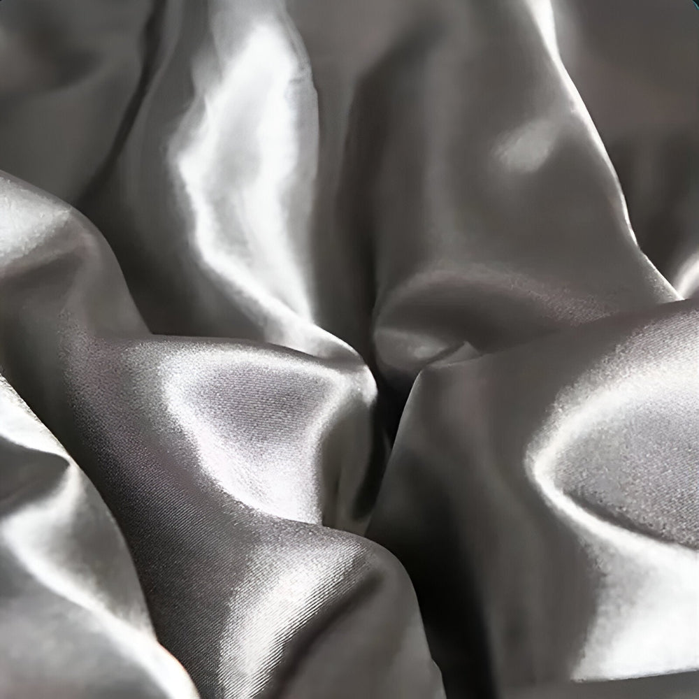 SilkySoft Bettdecke - Atmungsaktive Seiden Bettwäsche - Luxuriöse Seiden Bettbezüge