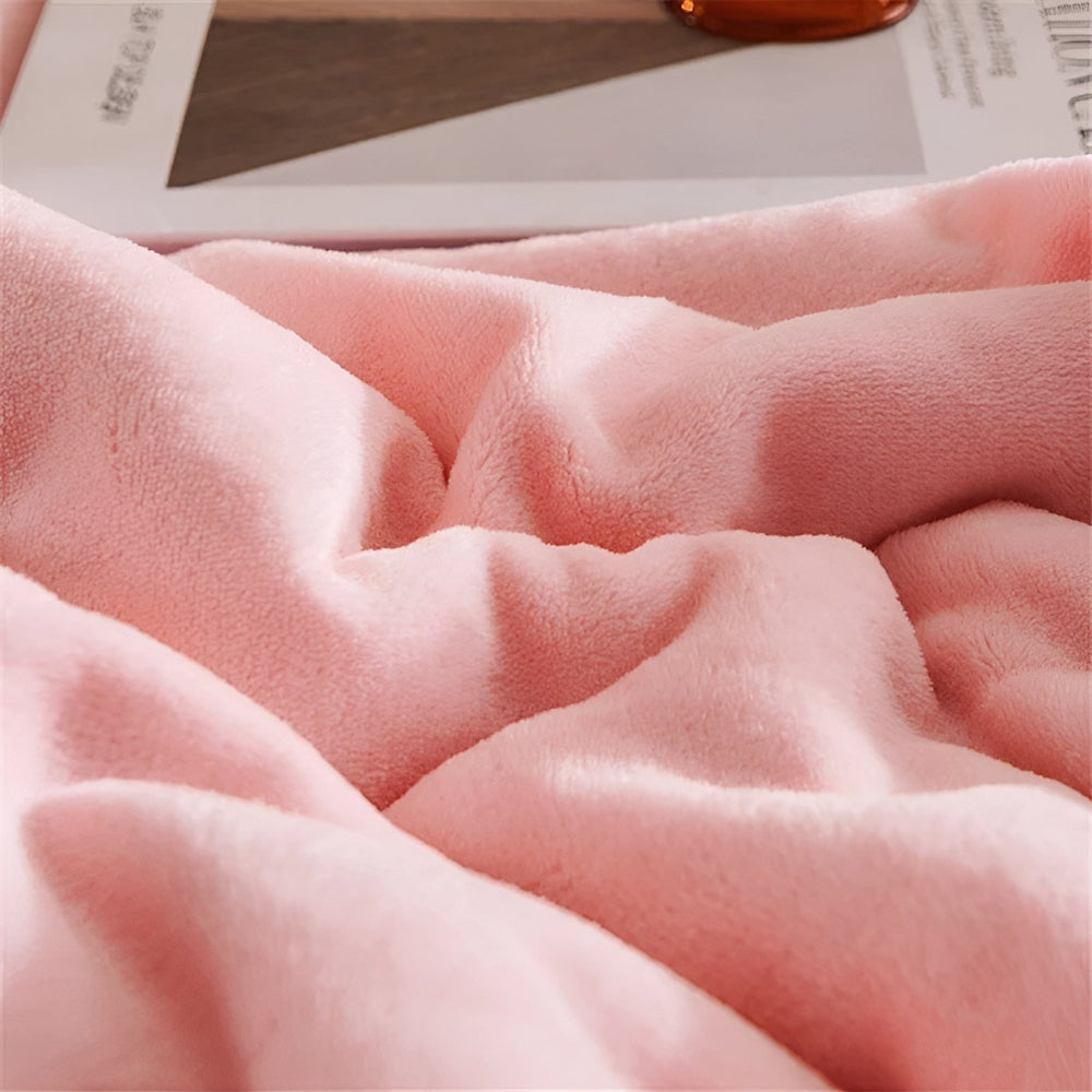 ThickPlush Bettdecke - Hochwertige Weiche Dreilagige Gesteppte Fleece Bettdecke