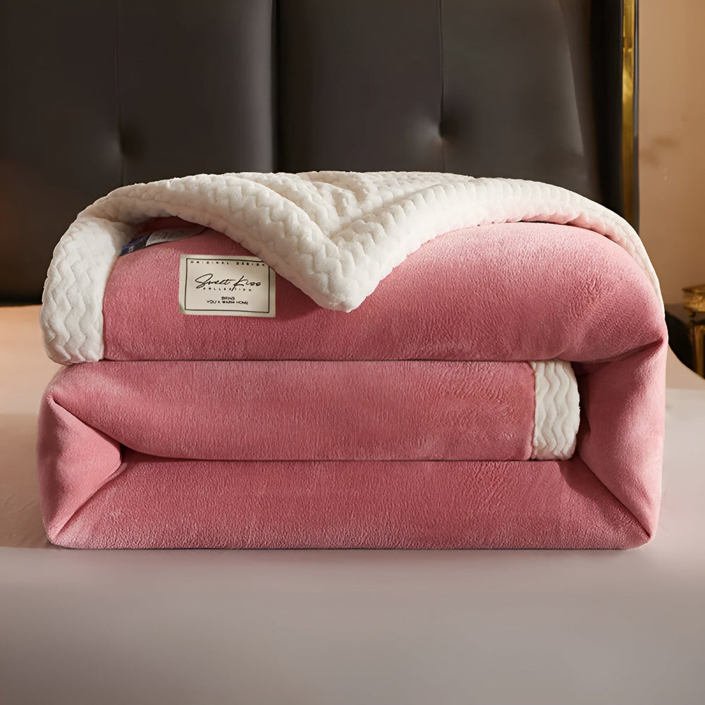 ThickPlush Bettdecke - Hochwertige Weiche Dreilagige Gesteppte Fleece Bettdecke