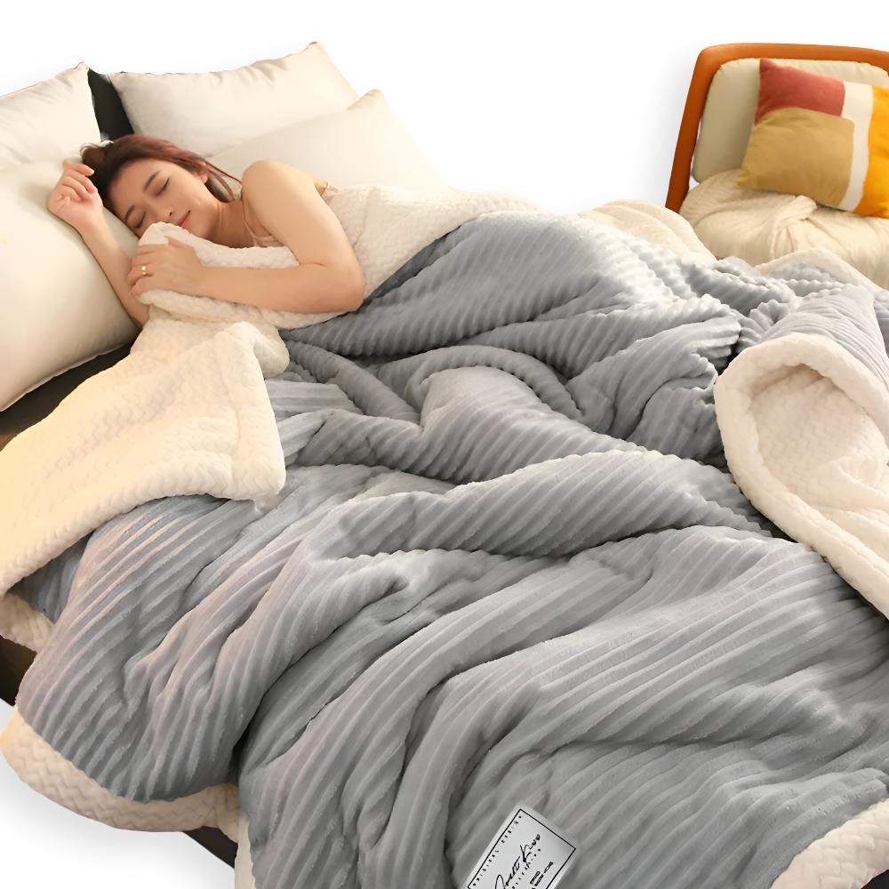 ThickPlush Bettdecke - Hochwertige Weiche Dreilagige Gesteppte Fleece Bettdecke