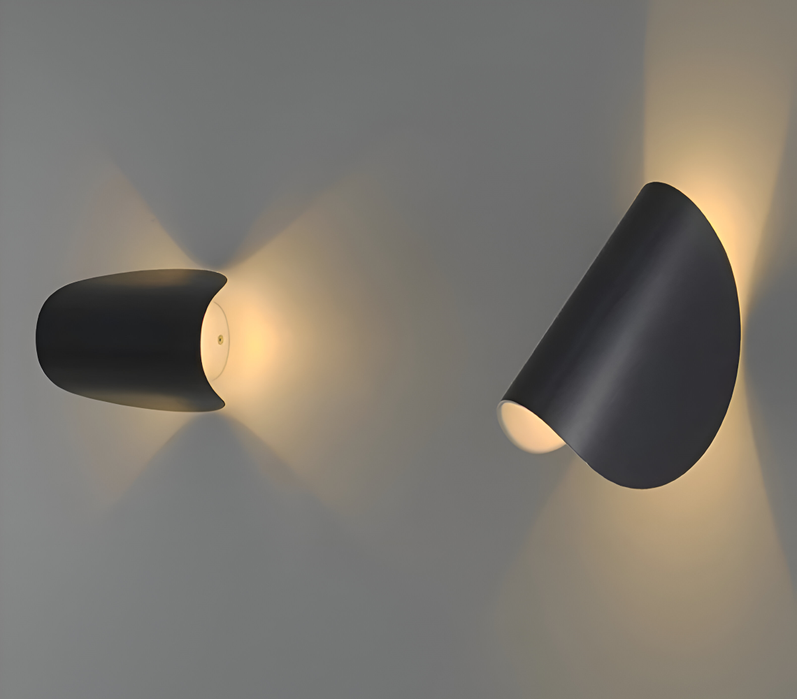 Twist Wandleuchte - Drehbare Wandleuchte aus Metall - Curve Wandlampe