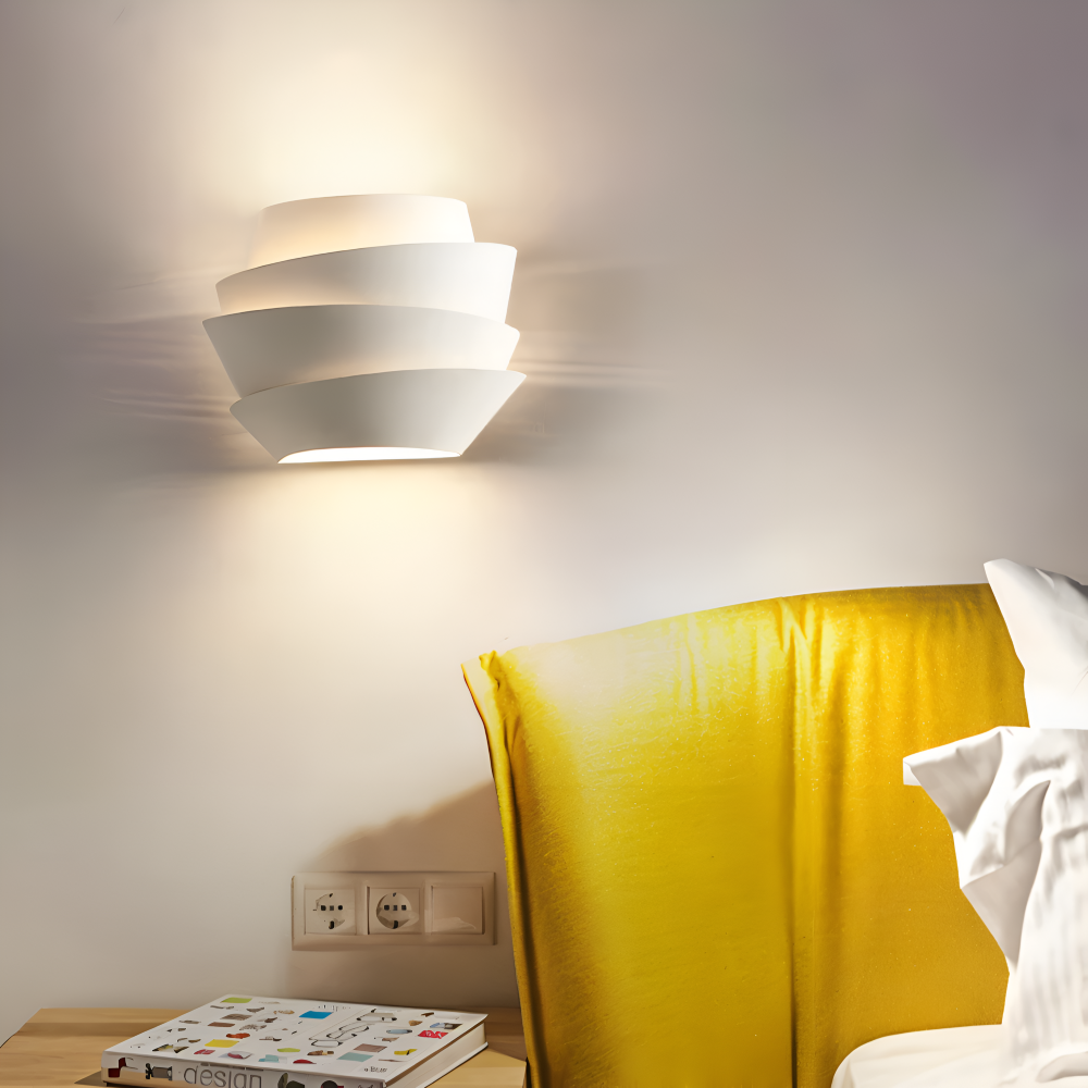UniqGleam Wandleuchte - Geometrische Wandlampe aus Metall - Dekorative Wandleuchten LED Indoor