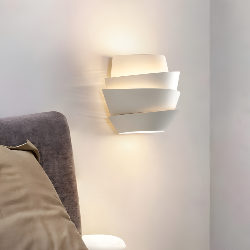 UniqGleam Wandleuchte - Geometrische Wandlampe aus Metall - Dekorative Wandleuchten LED Indoor
