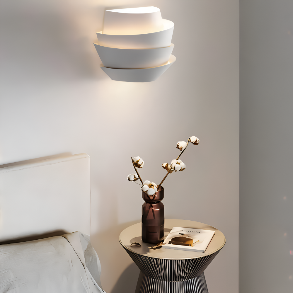 UniqGleam Wandleuchte - Geometrische Wandlampe aus Metall - Dekorative Wandleuchten LED Indoor