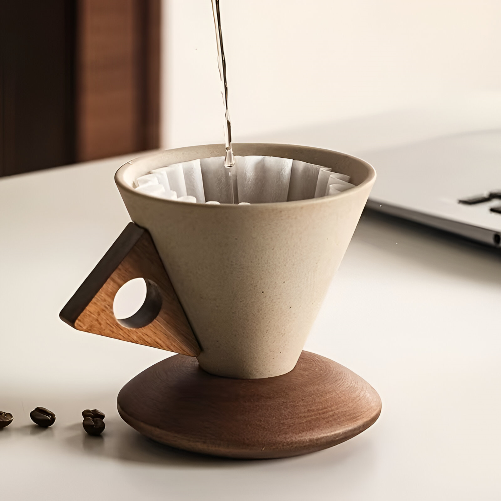 Vintage Keramik Kaffeetassen Set mit Holzgriff – 200ml Espresso Tassen & Untertassen, Kegelform, Retro Design