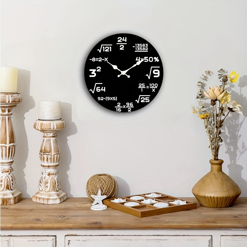 Mathe Wanduhr – Runde Zahlen Uhr mit Rechenaufgaben, leisem Quarzwerk für Wohnzimmer, Büro & Kinderzimmer