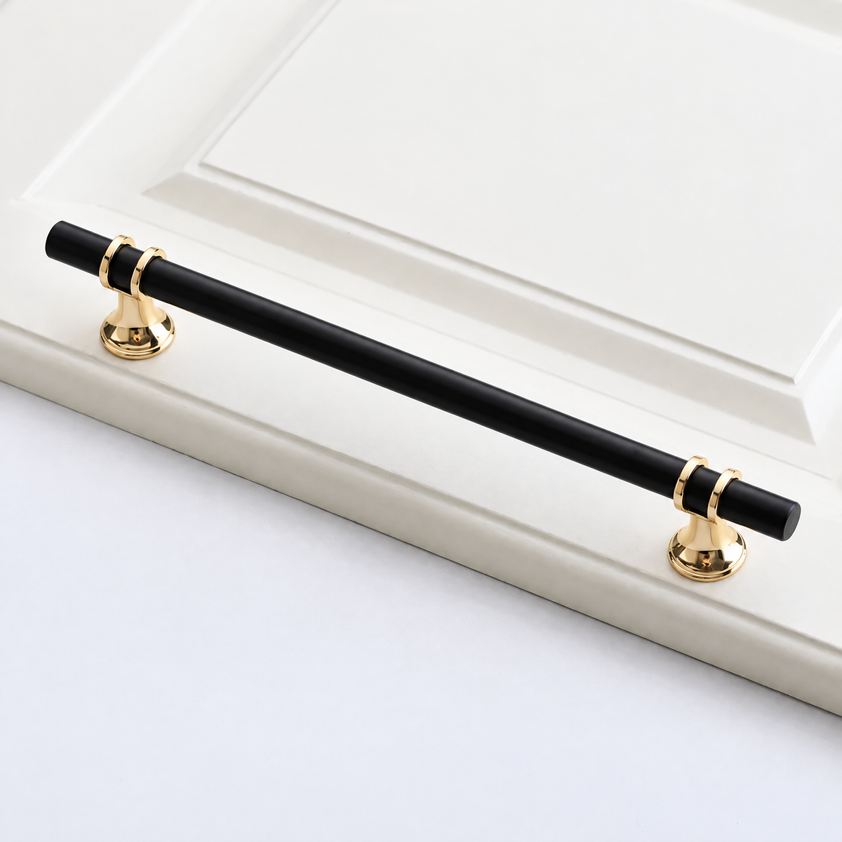 Möbelgriff Schwarz-Gold mit Lochabstand 160 mm