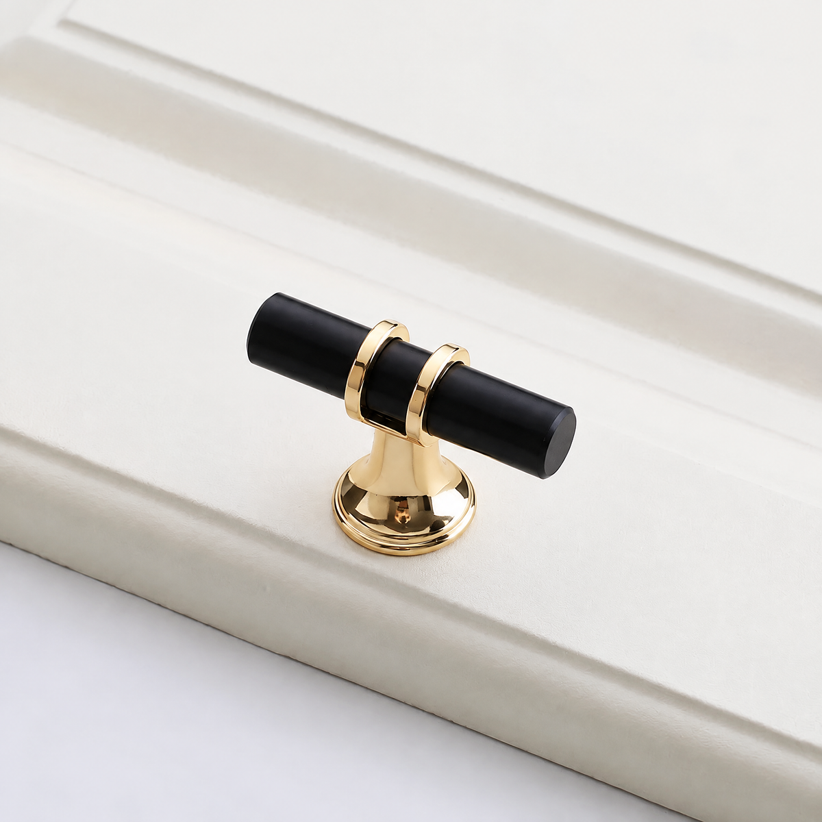 T-Knopf Schwarz-Gold, 5 cm breit