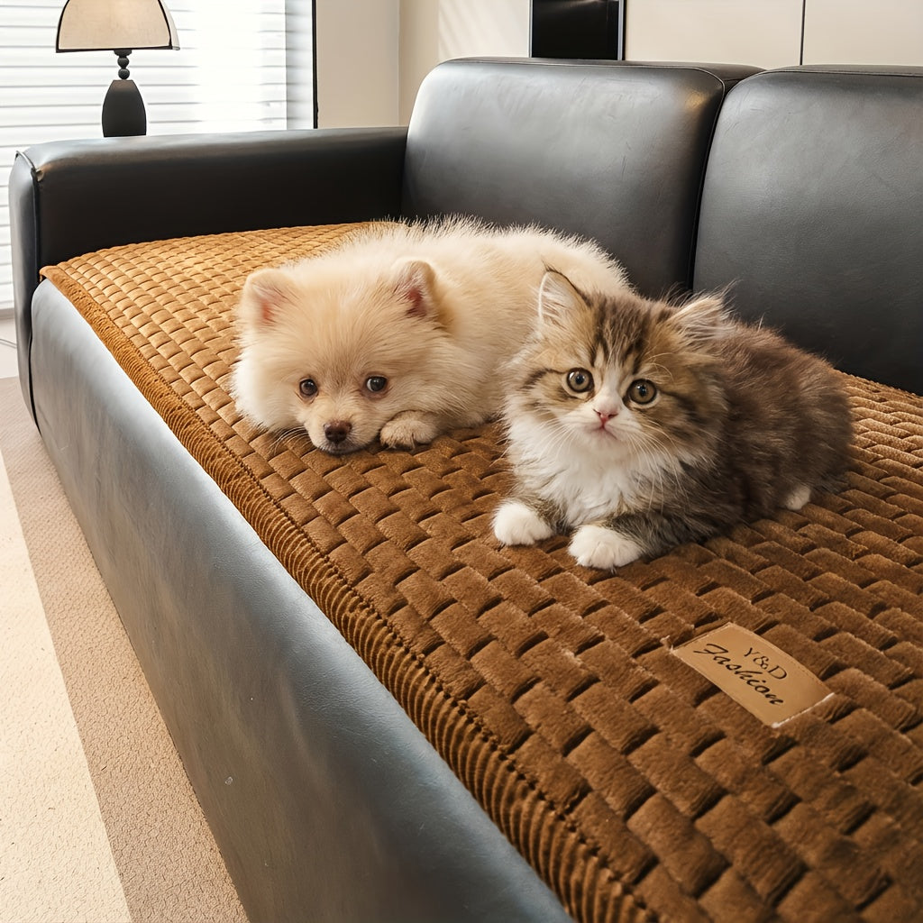Sofa Überwurf in Karamellbraun mit Hund und Katze auf dem Sofa