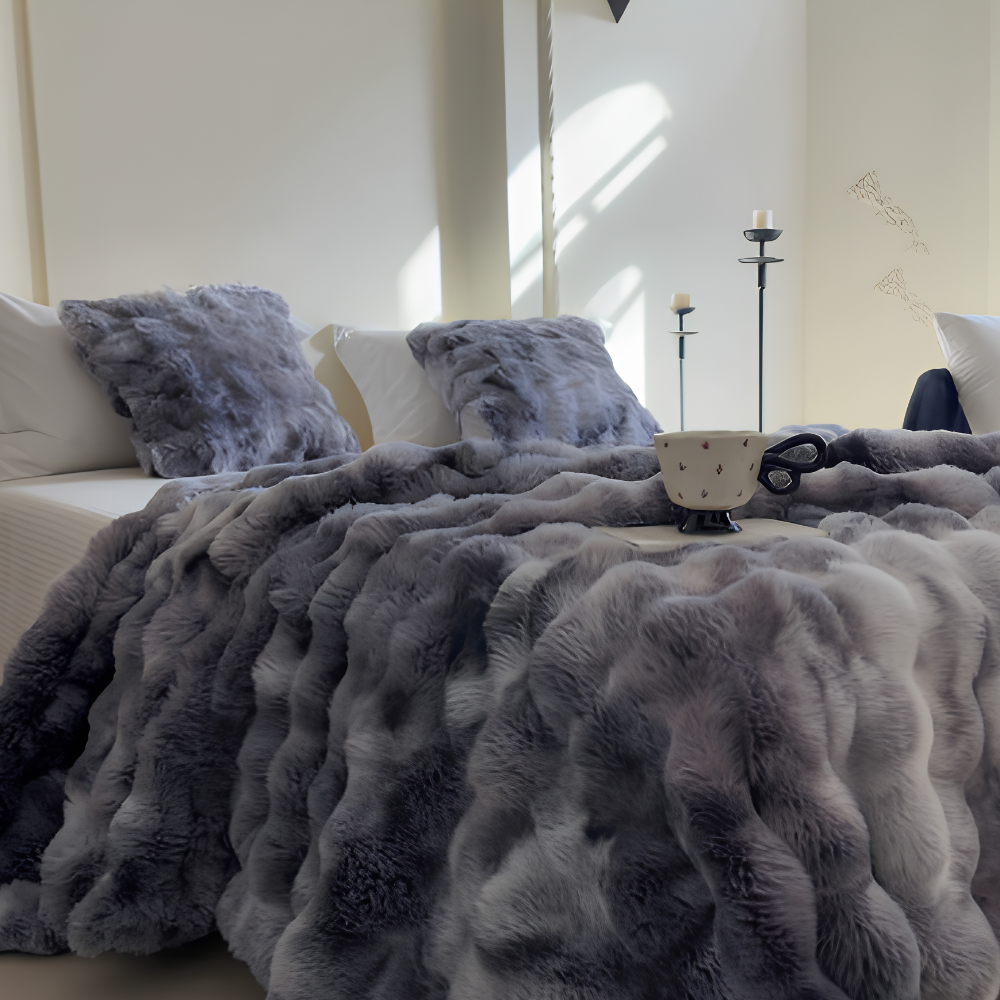 Luxuriöse Webpelz Kuscheldecke - Flauschige und stilvolle Bettüberdecke für Zuhause