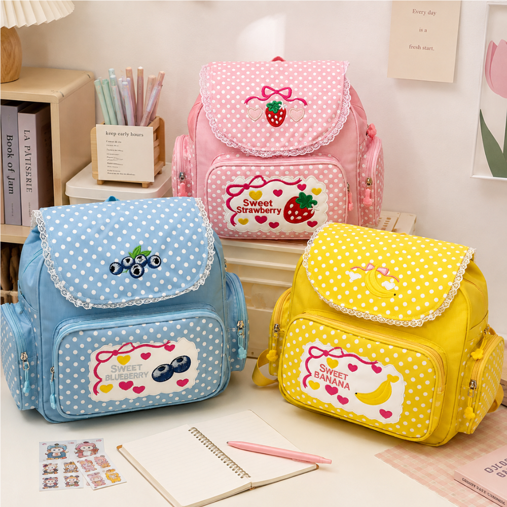 Kawaii Frucht-Tasche mit Stickerei – Kinderrucksack oder Kosmetiktasche mit Punkten für Schule, Reisen & Alltag