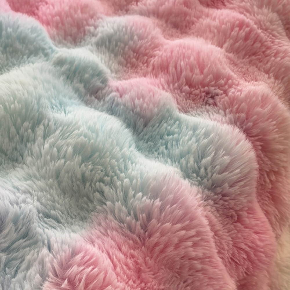 Luxuriöse Webpelz Kuscheldecke - Flauschige und stilvolle Bettüberdecke für Zuhause