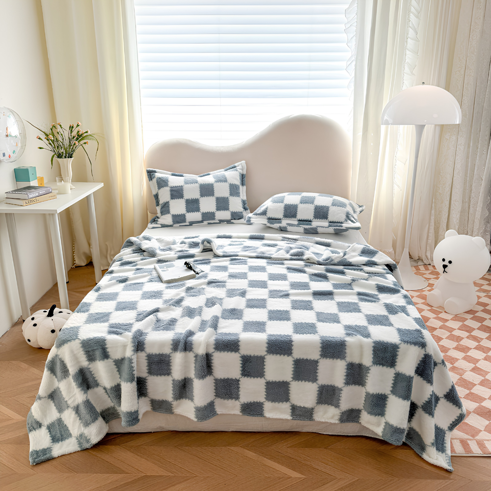 Kunstfell-Plaid im Blockdesign 100x150 bis 200x230 cm – Kuschelige Tagesdecke als Bettüberwurf