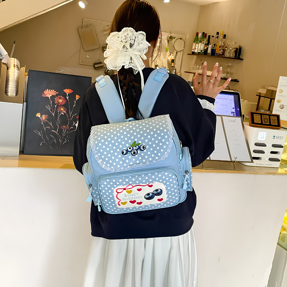 Kawaii Frucht-Tasche mit Stickerei – Kinderrucksack oder Kosmetiktasche mit Punkten für Schule, Reisen & Alltag
