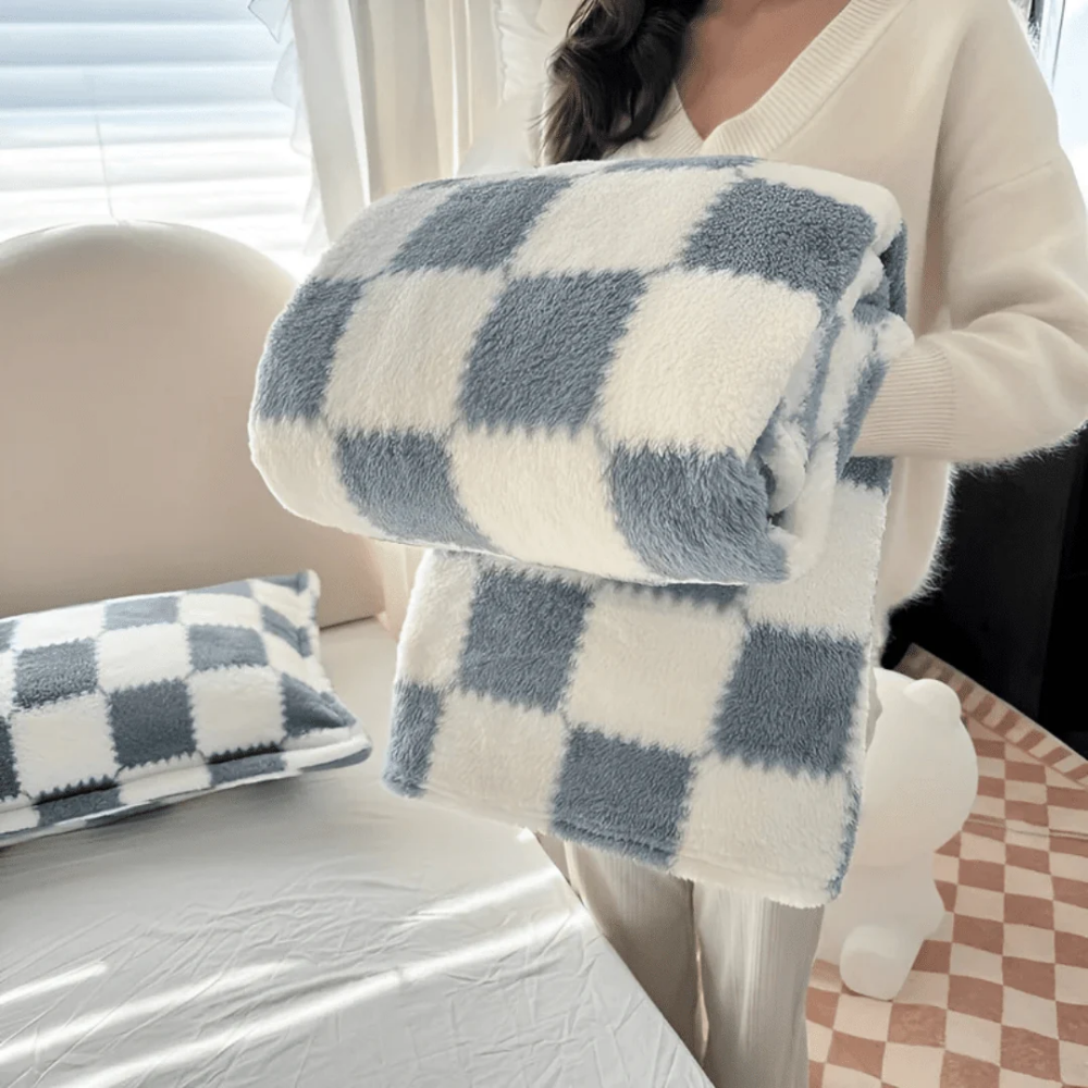 Moderne Rosa Kuscheldecke für Sofa & Bett - Flauschiger Fleeceüberwurf für Gemütlichkeit