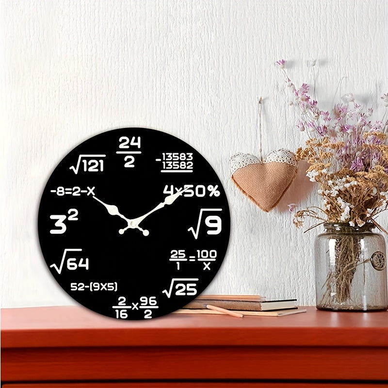 Mathe Wanduhr – Runde Zahlen Uhr mit Rechenaufgaben, leisem Quarzwerk für Wohnzimmer, Büro & Kinderzimmer