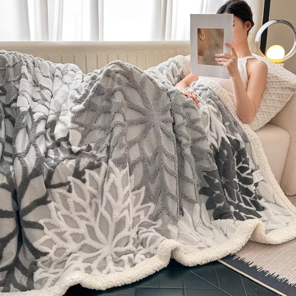 Jacquard-Fleece-Plaid mit Blumenmuster 100x150 bis 200x230 cm – Dicke Wohndecke für Sofa und Bett