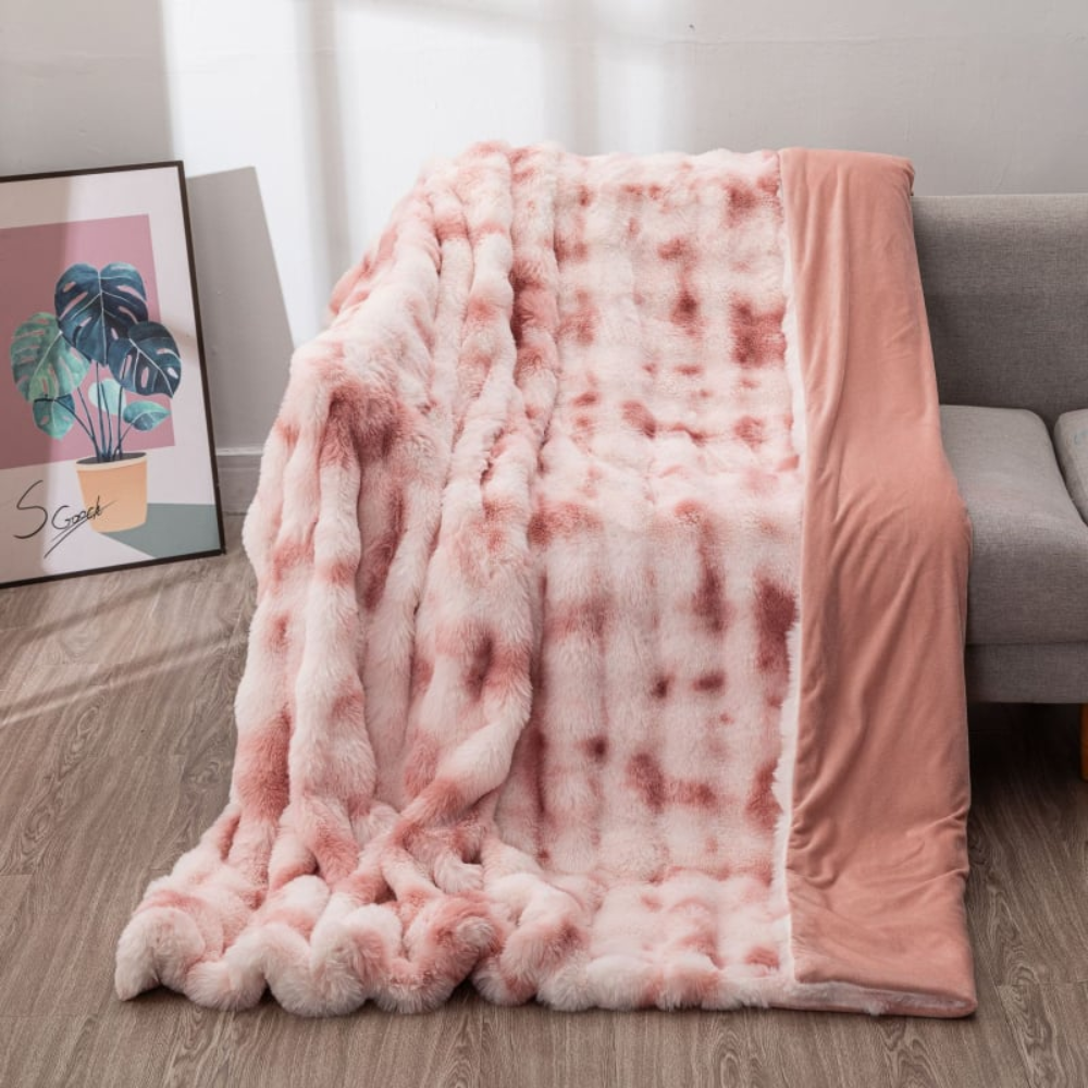 Weiche Kunstfell Decke im angesagten Design - Wärmende Langhaar Plüschoase für gemütliche Stunden