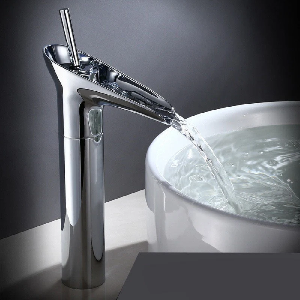 Brassélia Luxus Waschtischarmatur Gold - Wasserfall Armatur Hohe Mischbatterie für Waschbecken