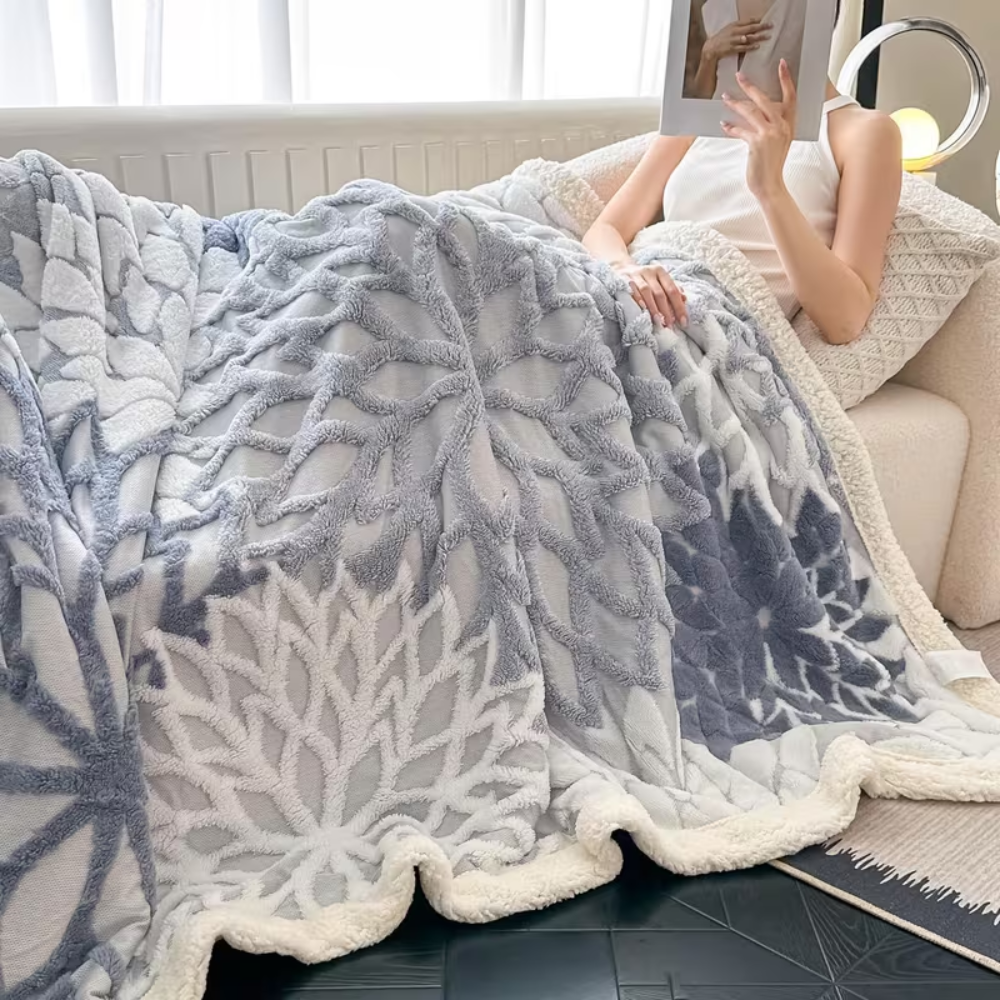 Jacquard-Fleece-Plaid mit Blumenmuster 100x150 bis 200x230 cm – Dicke Wohndecke für Sofa und Bett
