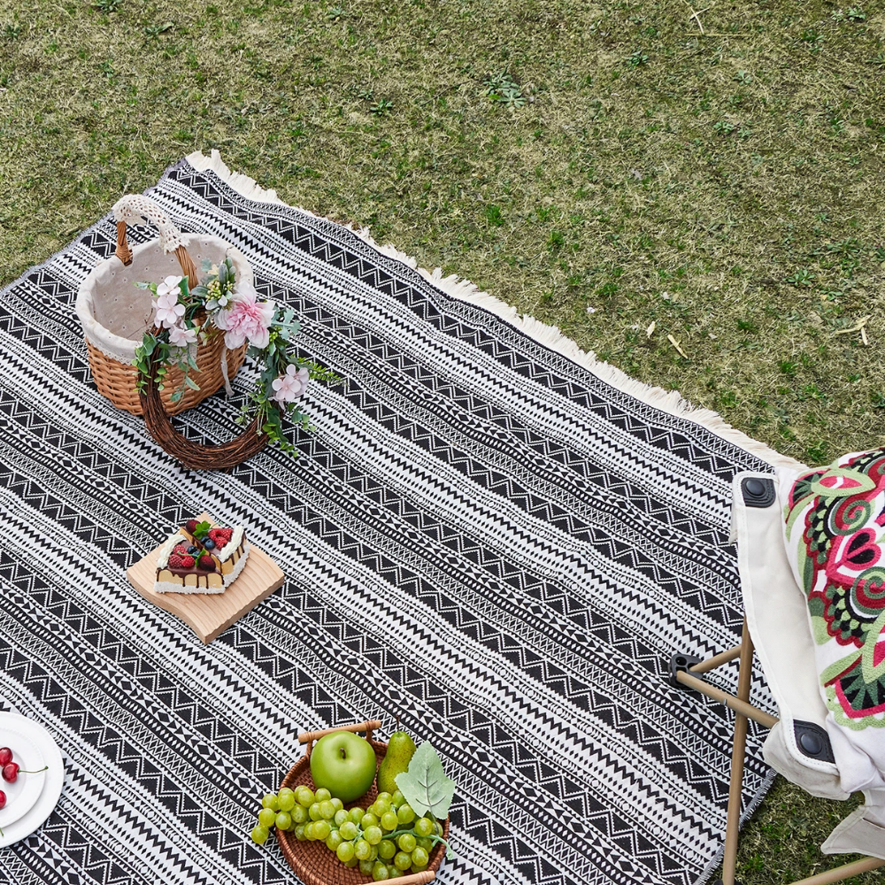 Boho Picknickdecke Outdoor Gewebte Stranddecke Schwarz Weiß mit Streifenmuster für Camping Garten Reise
