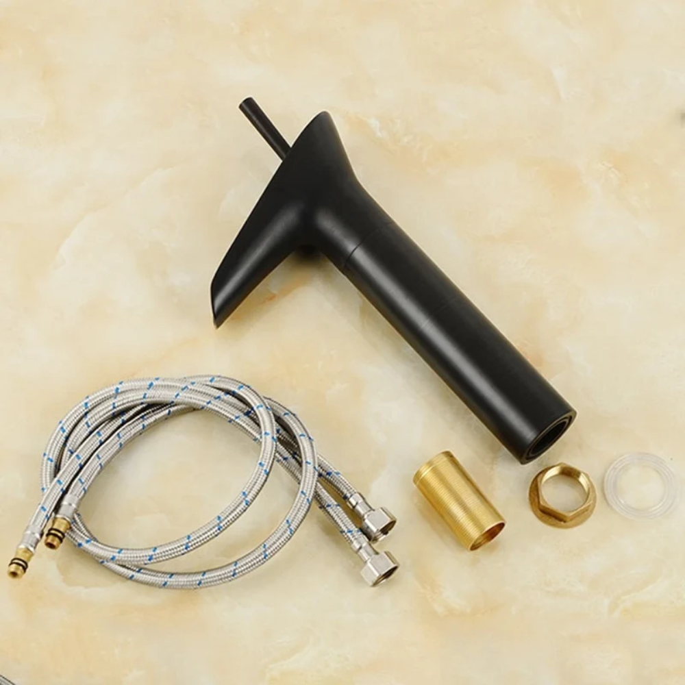 Brassélia Luxus Waschtischarmatur Gold - Wasserfall Armatur Hohe Mischbatterie für Waschbecken