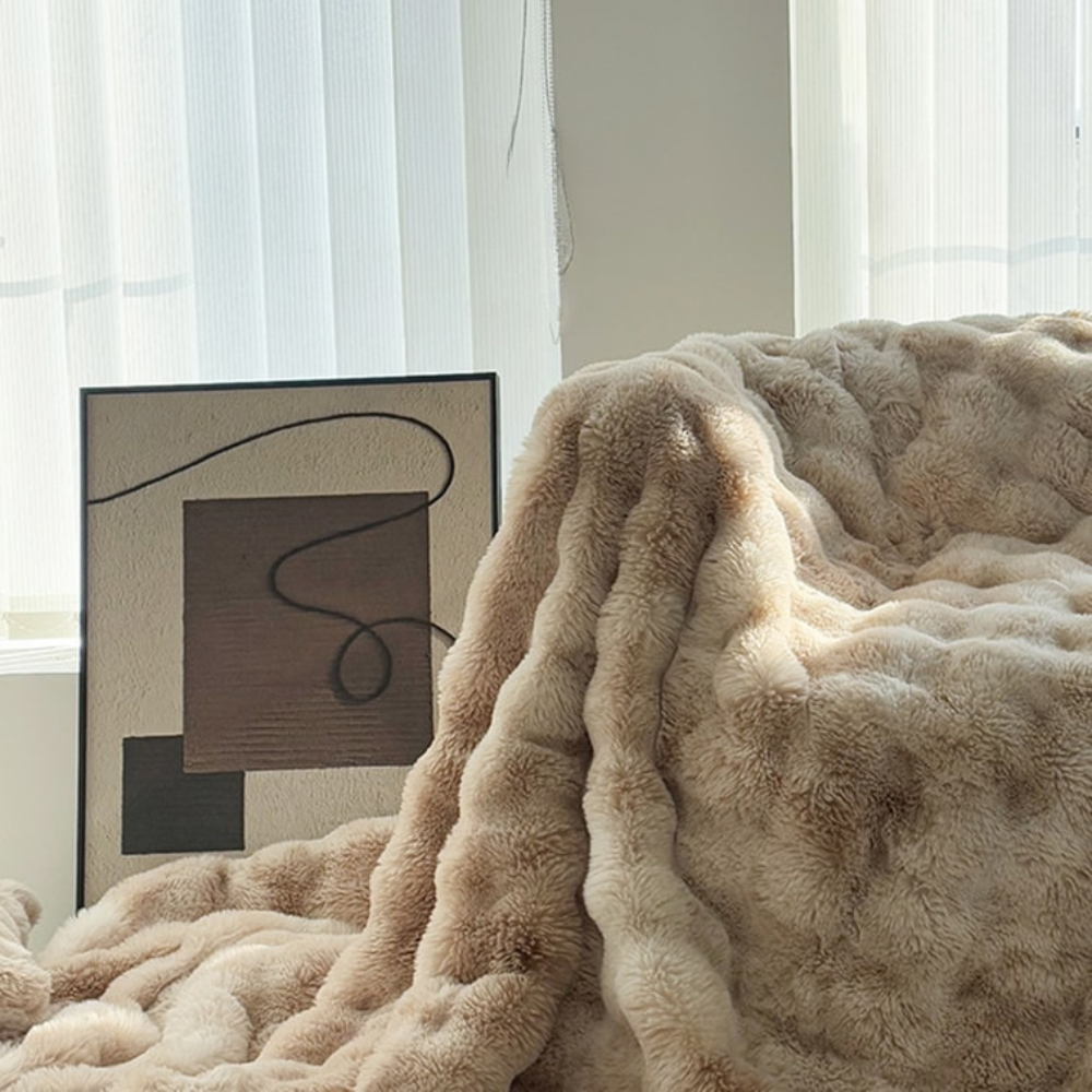 Luxuriöse Webpelz Kuscheldecke - Flauschige und stilvolle Bettüberdecke für Zuhause