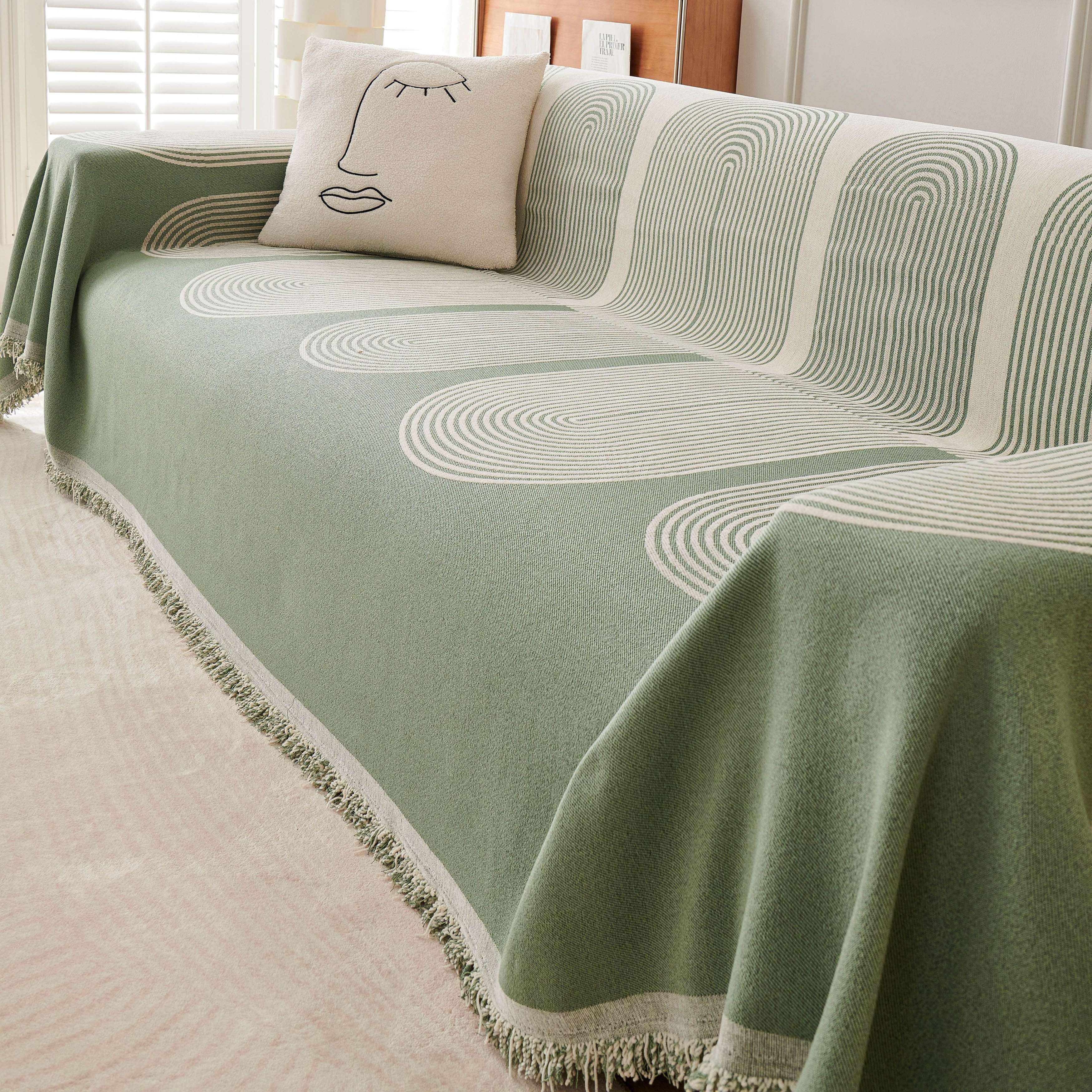 Boho Sofabezug Chenille – Rutschfeste Sofadecke mit Fransen für Couch, Sofa & Wohnzimmer