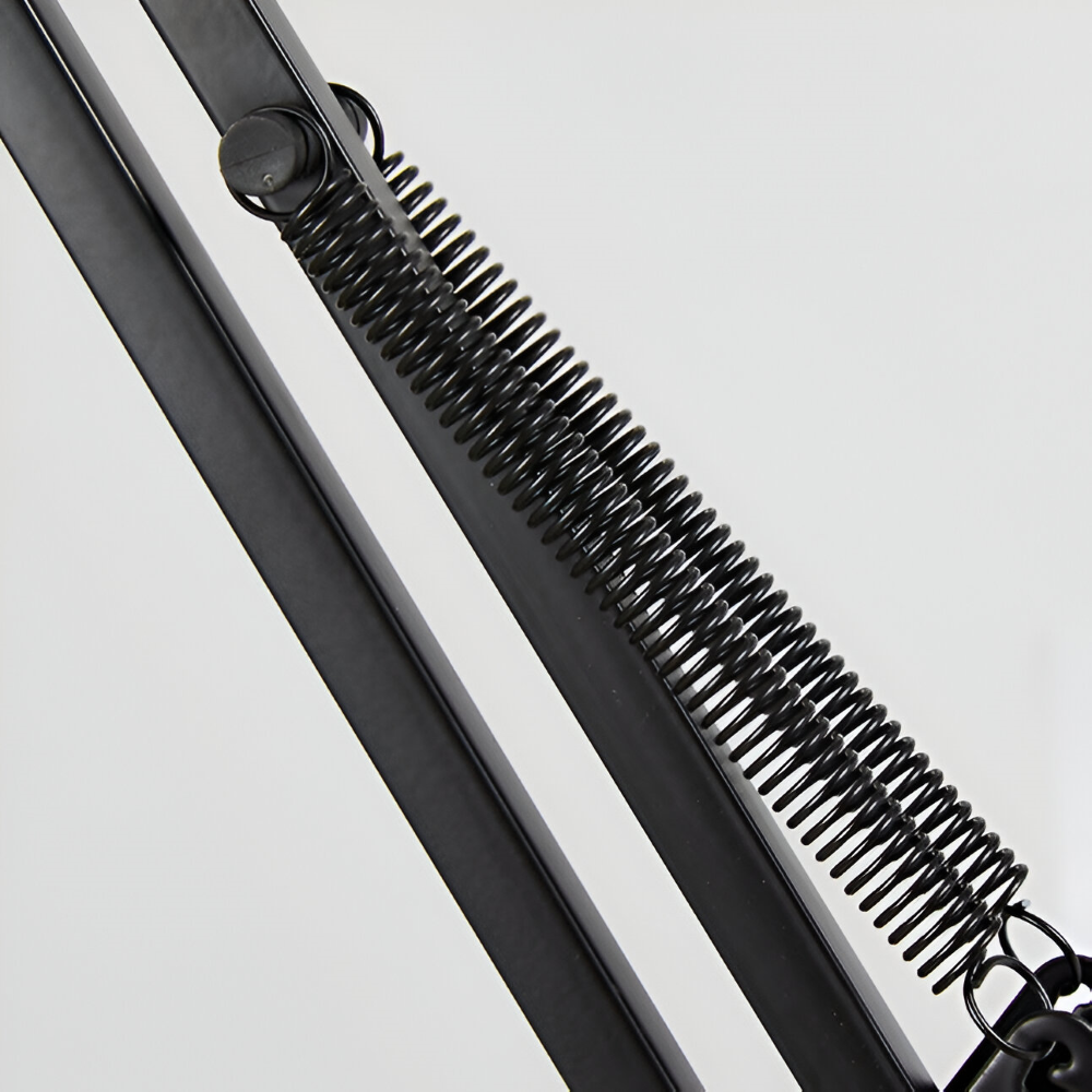 Verstellbare Clip-On Schreibtischlampe mit Langem Arm für den Einsatz zu Hause und im Büro