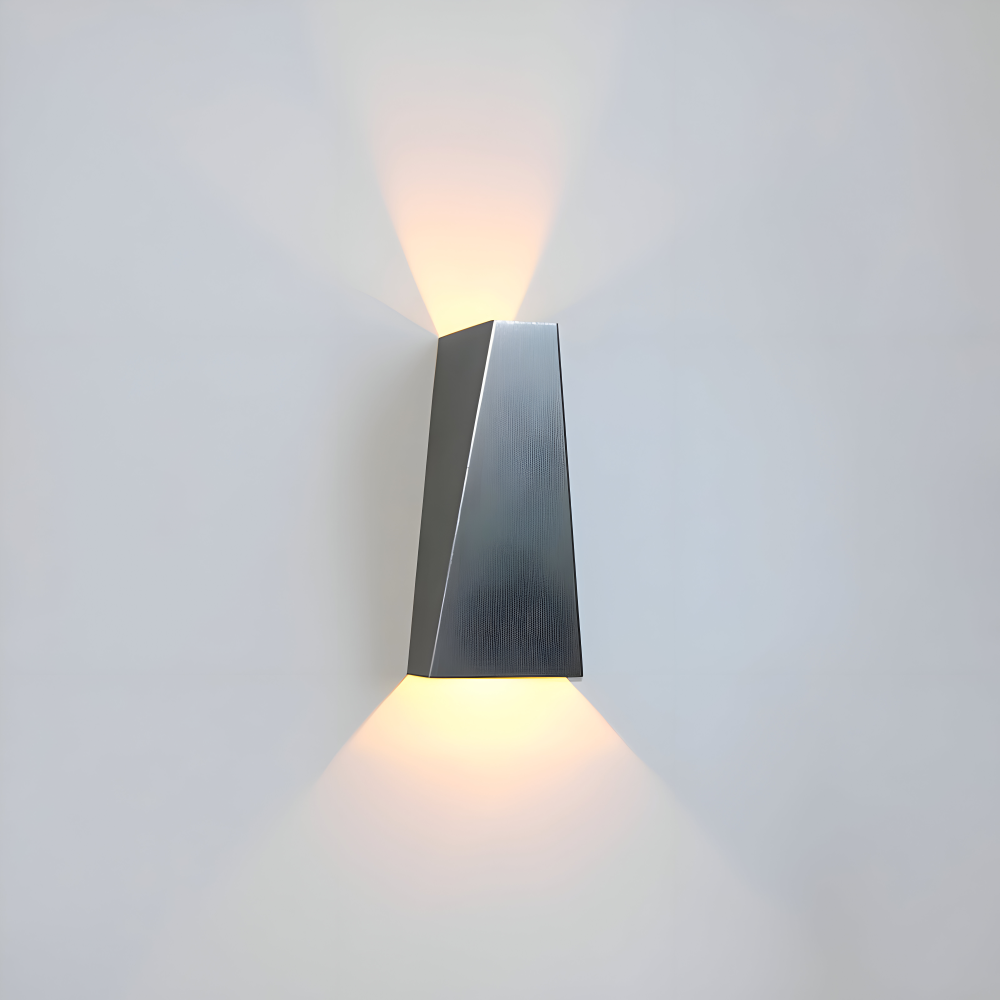 AlumiRay Wandleuchte - Minimalistische Trapezförmige Wandlampe - Up and Down Wall Lights LED
