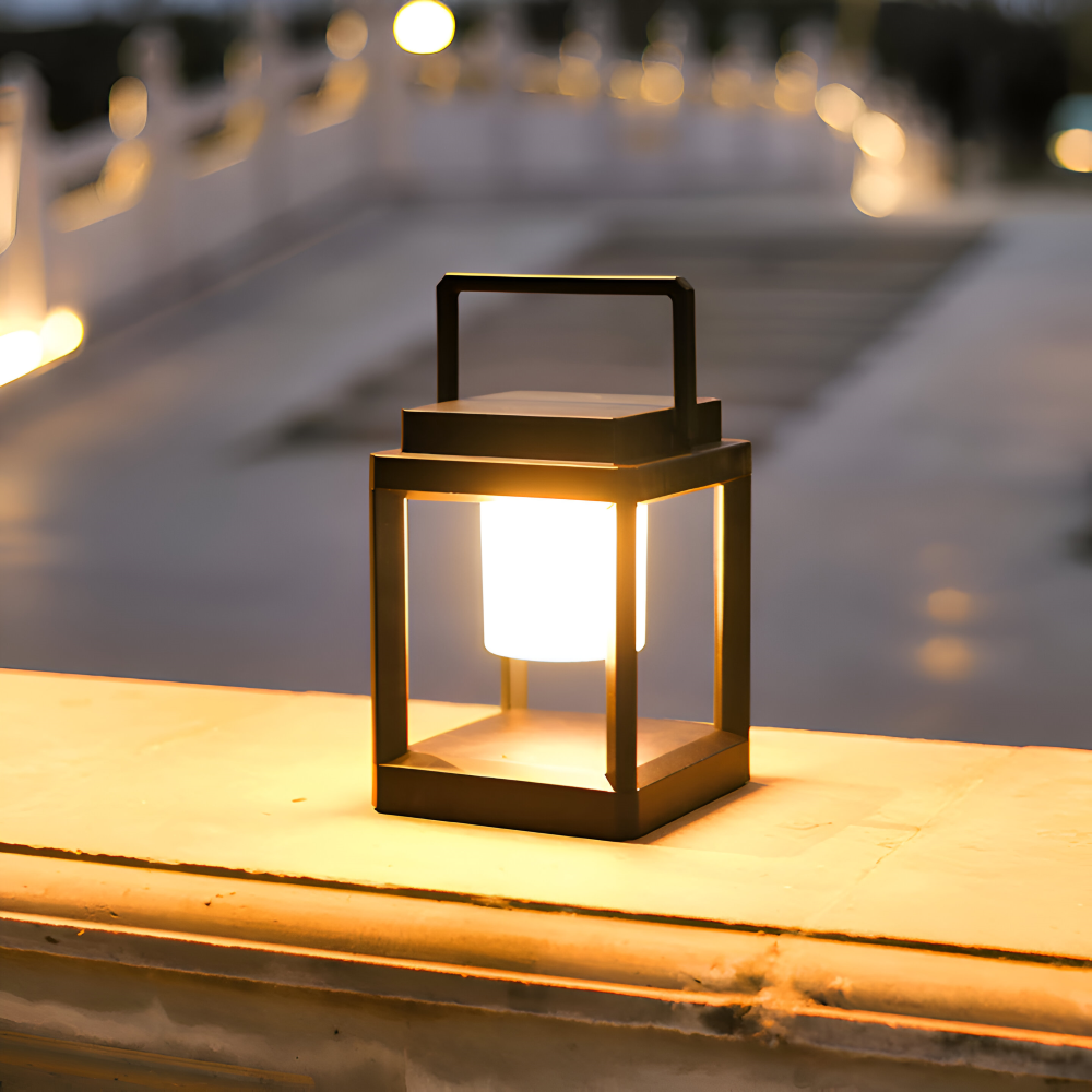 BlackQuad Laterne - Solar & USB Wiederaufladbare Gartenbeleuchtung - Tragbare Solarlampe Garten
