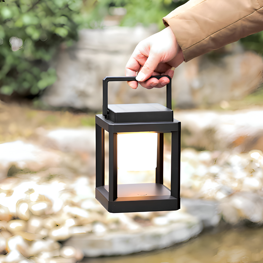 BlackQuad Laterne - Solar & USB Wiederaufladbare Gartenbeleuchtung - Tragbare Solarlampe Garten