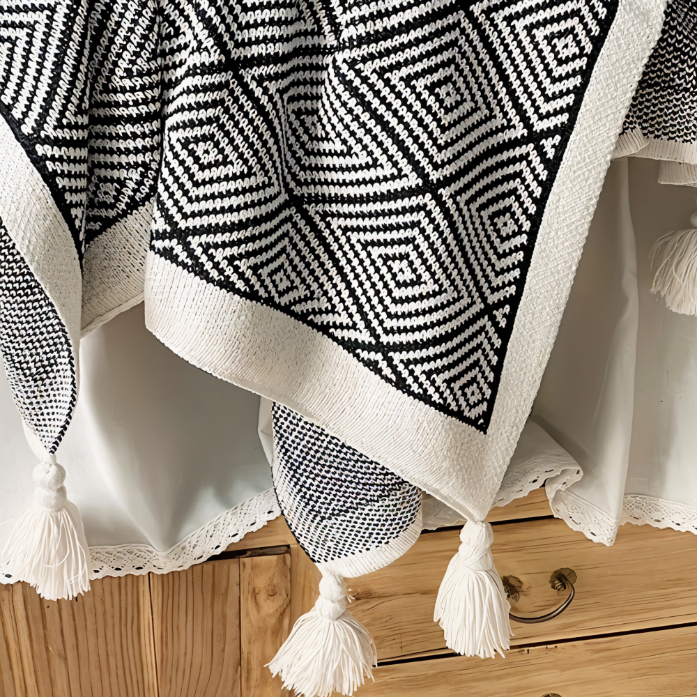 DecoDiamond Plaid - Schwarz Weiß Geometrische Polyester Fleece Blanket