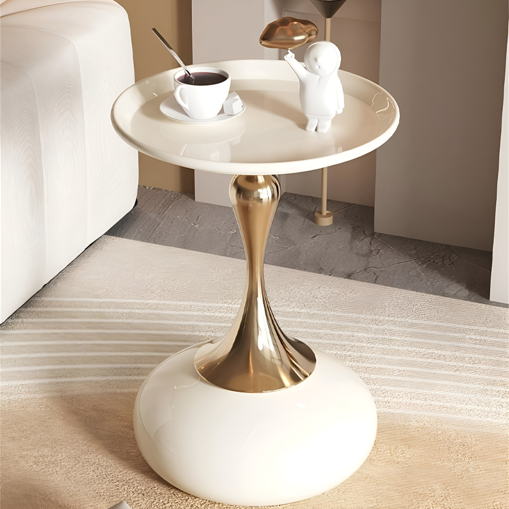 Eleganter Runder Weißer Beistelltisch  mit Goldener Basis - Zeitgenössischer Minimalistischer Metallbeistelltisch