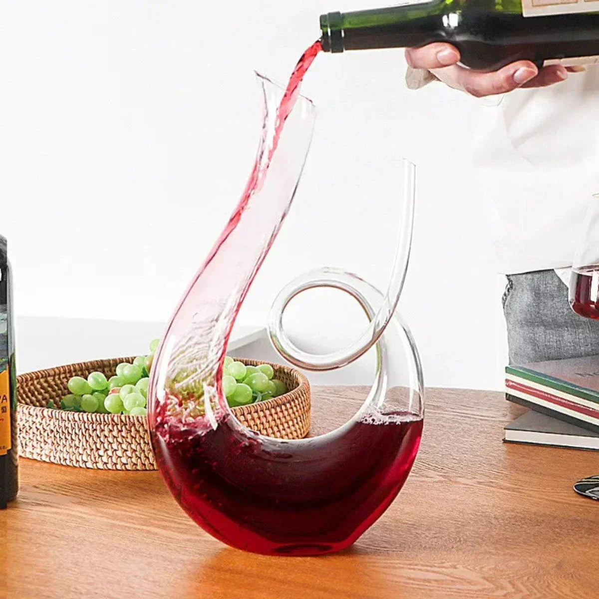 Eleganter Weindekanter - Handgefertigtes Bleifreies Kristall für 750 ml | Stilvolles Weinaccessoire 4