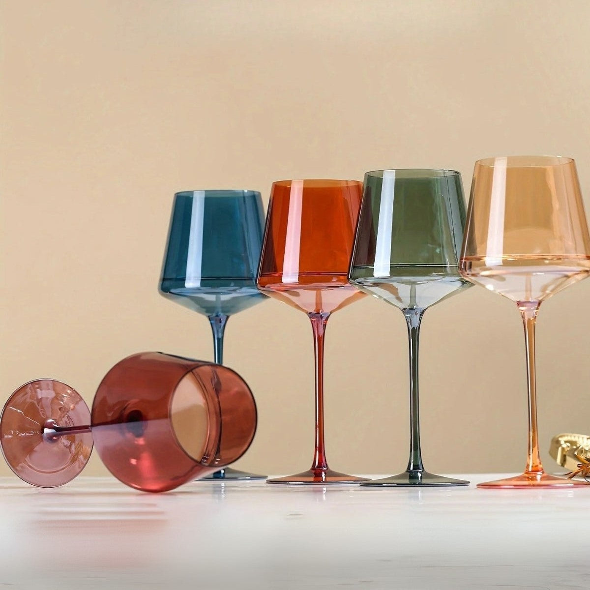 Elegantes 6-Teiliges Weingläser Set - Handgefertigte Regenbogenfarben für Stilvolle Anlässe