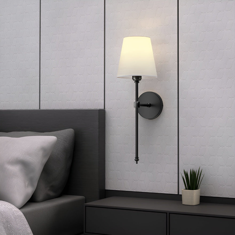 FabDuo WallLamp - Wandleuchte aus Metall mit Stoffbezug