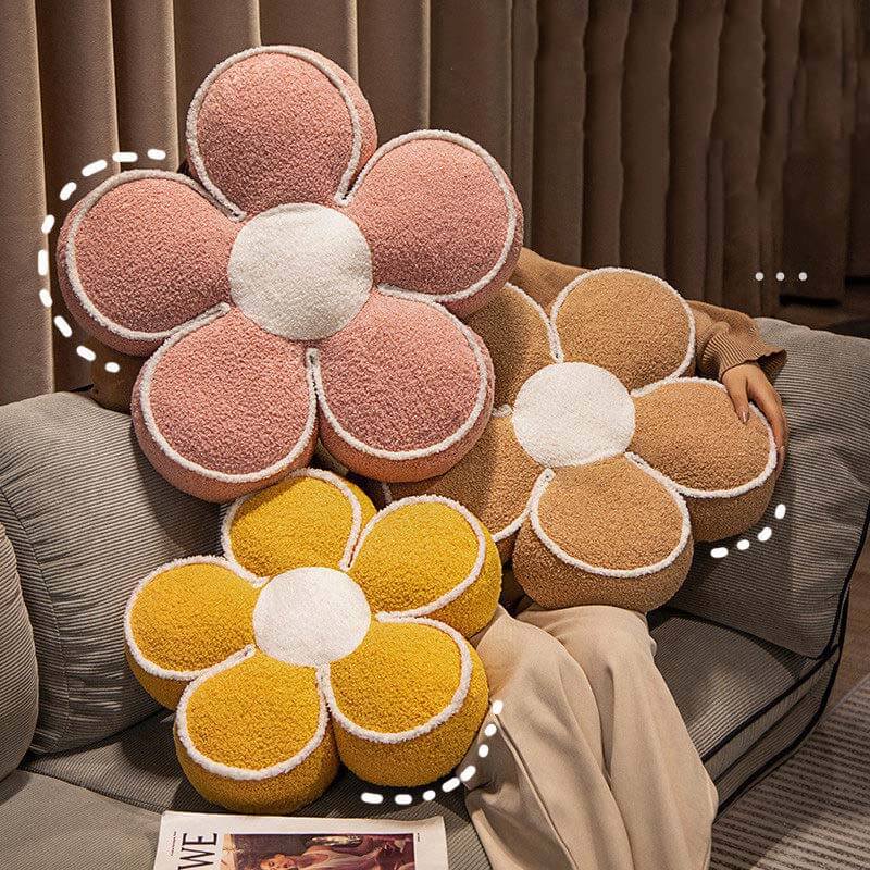 Gemütliches Dekokissen - Hautfreundliches Teddyfleece mit Blumenmuster für Wohnräume 4